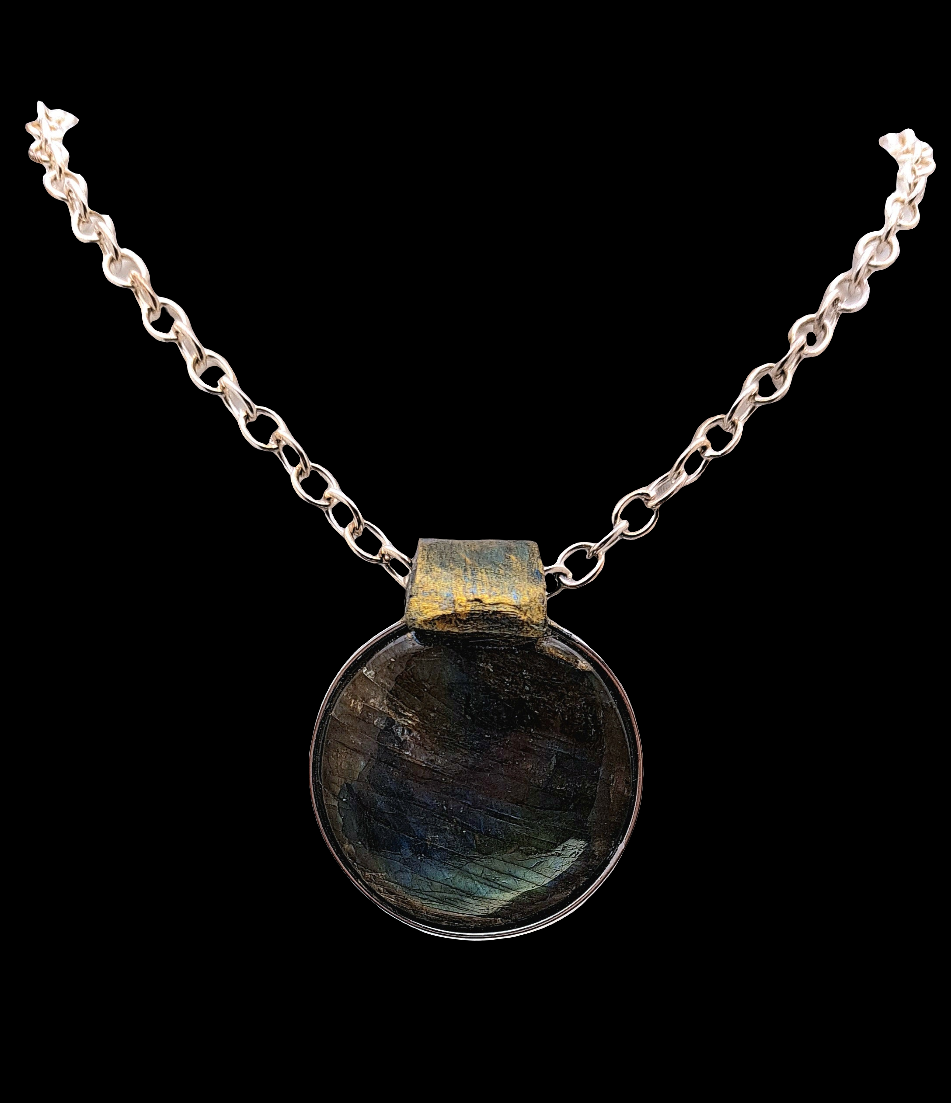 Medium Round Labradorite Pendant