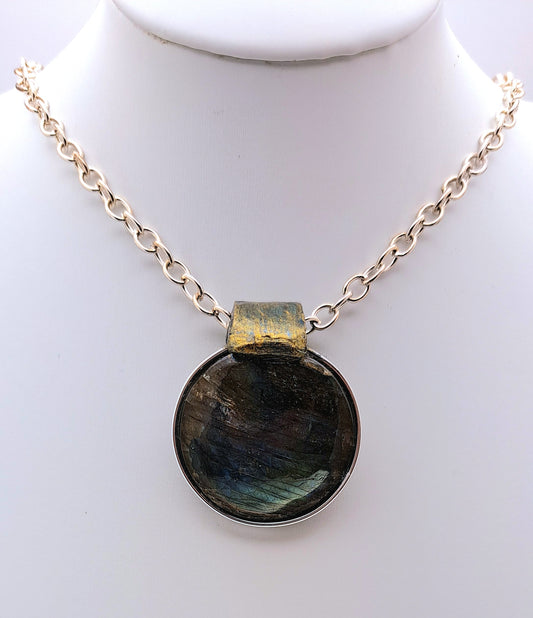 Medium Round Labradorite Pendant