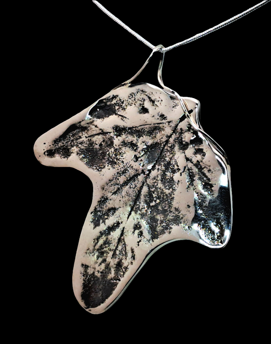 Silver Maple Leaf Pendant